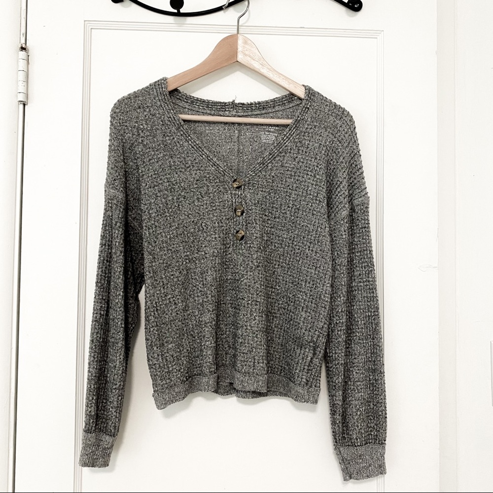 AEO Charcoal Gray V Neck Sweater